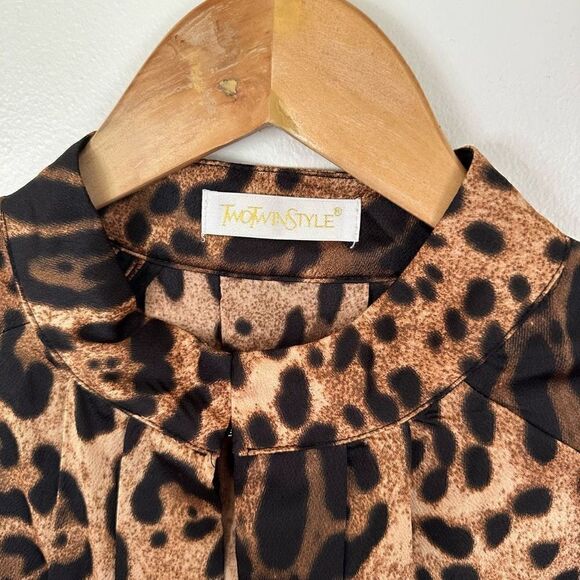 TwoTwinStyle Women’s Leopard Print Cardigan Coat O Neck Maxi Cloak With Arm Hole - Picture 3 of 10